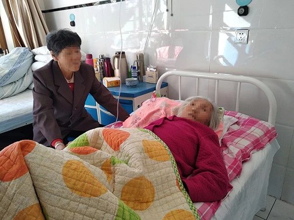 博愛(ài)醫(yī)院成功收治百歲髋部骨折老(lǎo)人(rén)